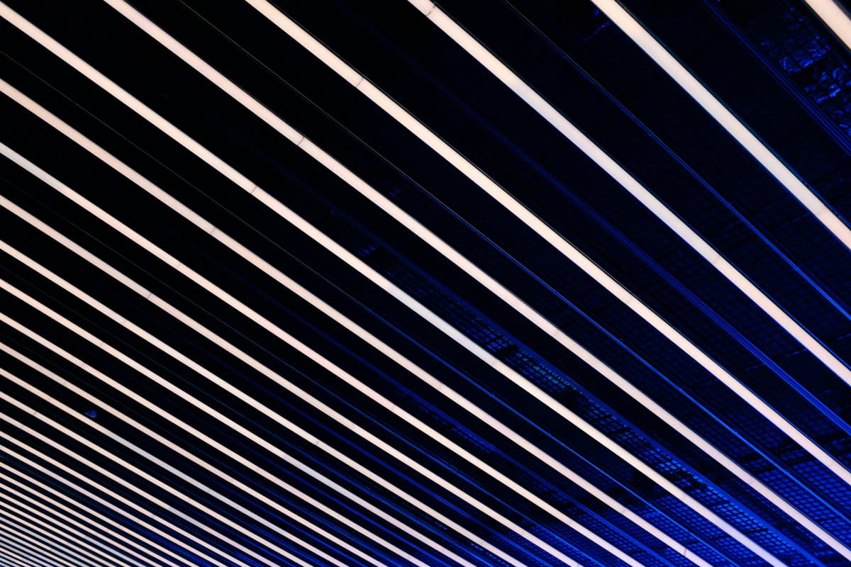 Best Reddit Communities for Operator Networks: System-Level Insights